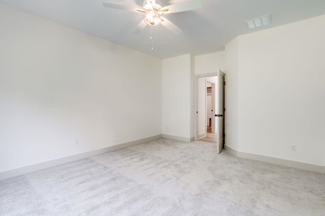 5603 Wandering Way, Maize, KS 67101