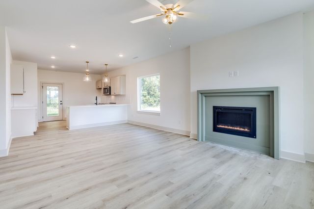 5603 Wandering Way, Maize, KS 67101