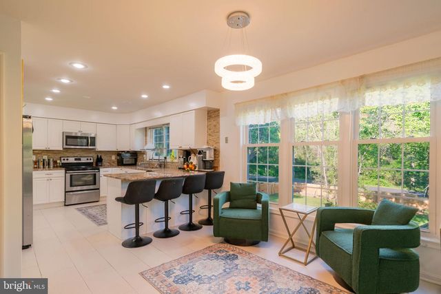9907 ROSEWOOD HILL CIR, Vienna, VA 22182