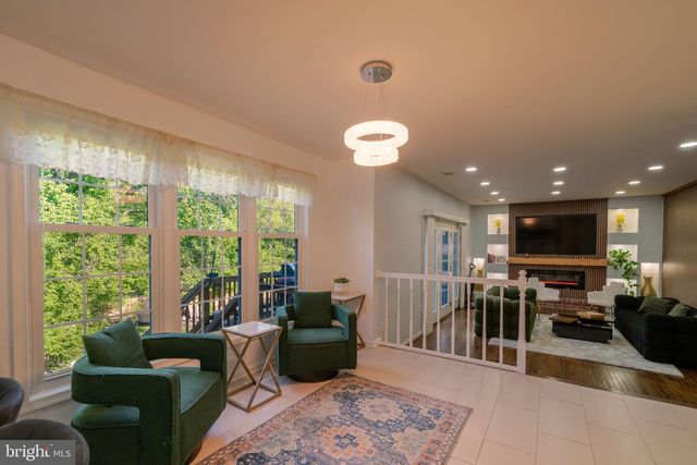 9907 ROSEWOOD HILL CIR, Vienna, VA 22182