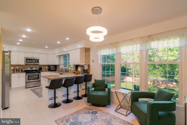 9907 ROSEWOOD HILL CIR, Vienna, VA 22182