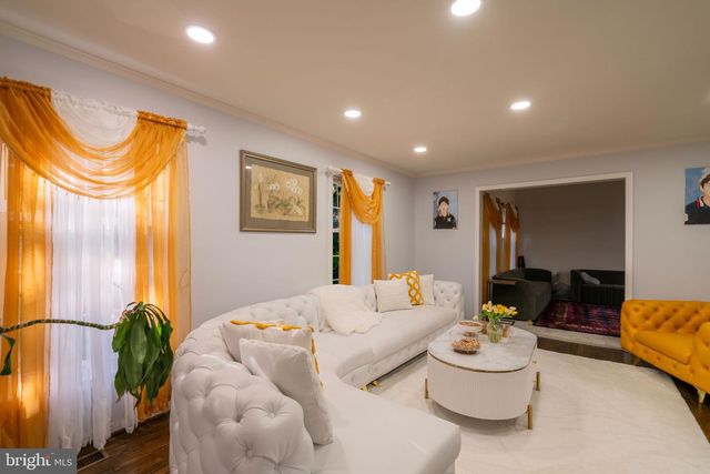 9907 ROSEWOOD HILL CIR, Vienna, VA 22182