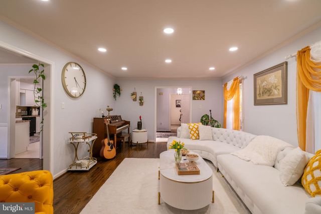 9907 ROSEWOOD HILL CIR, Vienna, VA 22182