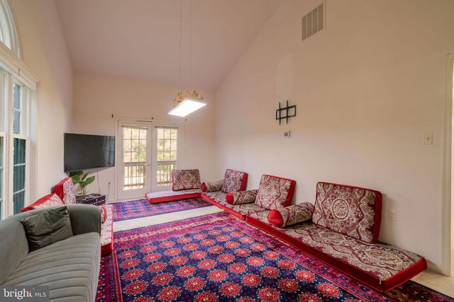 9907 ROSEWOOD HILL CIR, Vienna, VA 22182