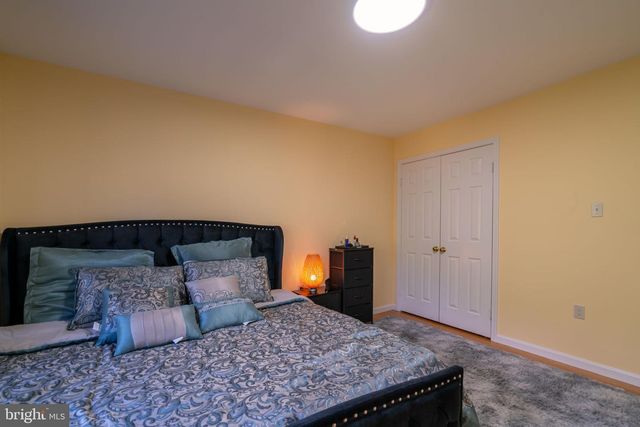 9907 ROSEWOOD HILL CIR, Vienna, VA 22182