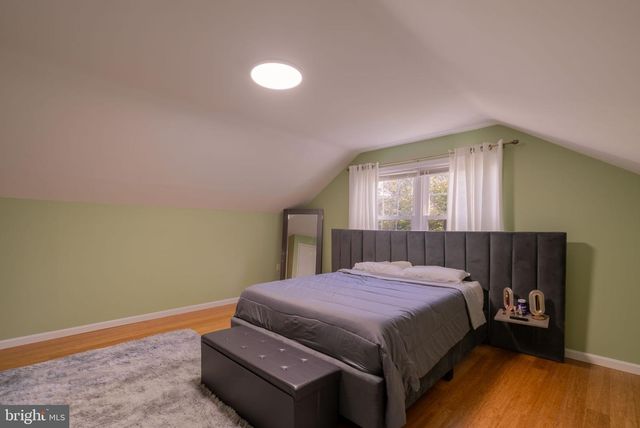 9907 ROSEWOOD HILL CIR, Vienna, VA 22182