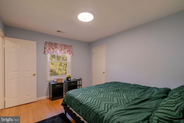 9907 ROSEWOOD HILL CIR, Vienna, VA 22182