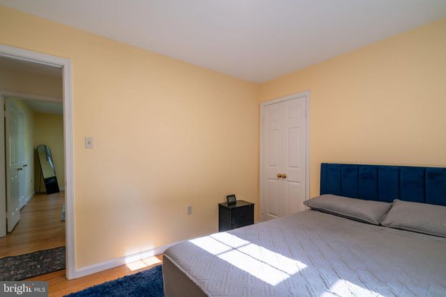 9907 ROSEWOOD HILL CIR, Vienna, VA 22182