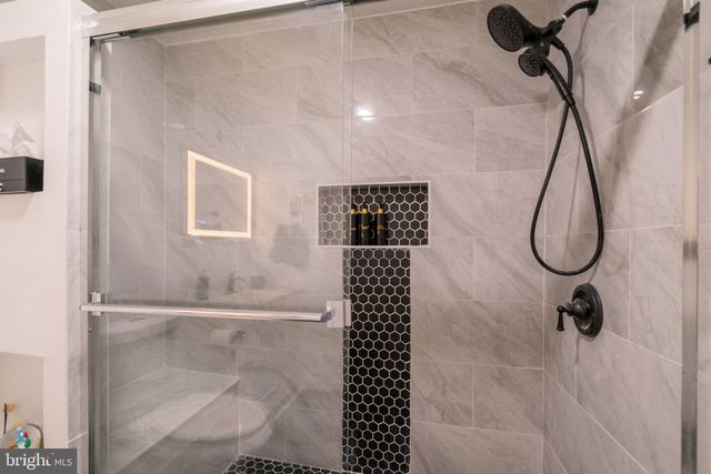 9907 ROSEWOOD HILL CIR, Vienna, VA 22182