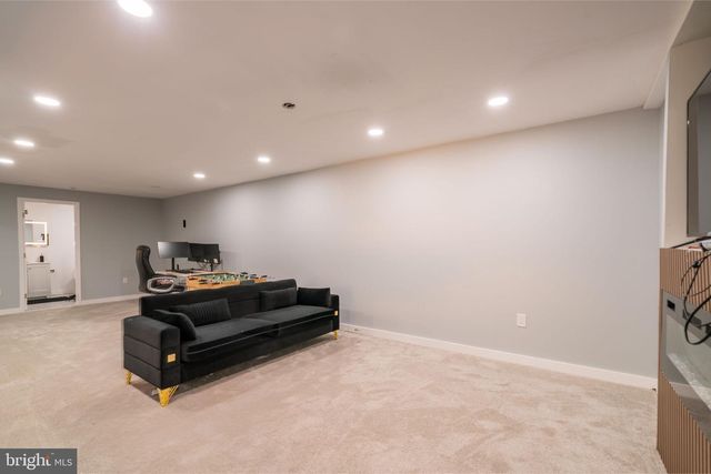 9907 ROSEWOOD HILL CIR, Vienna, VA 22182