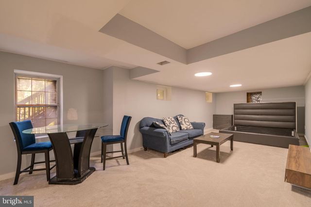 9907 ROSEWOOD HILL CIR, Vienna, VA 22182