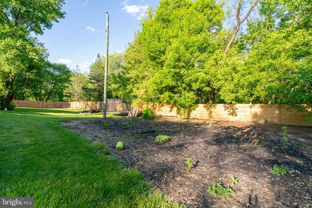 9907 ROSEWOOD HILL CIR, Vienna, VA 22182