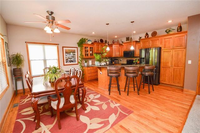 19613 E 11th Terrace, Independence, MO 64056