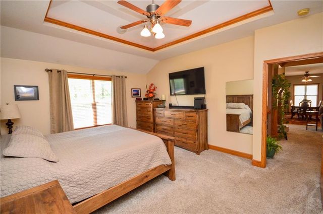 19613 E 11th Terrace, Independence, MO 64056