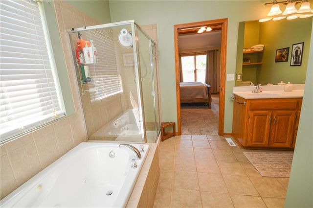 19613 E 11th Terrace, Independence, MO 64056