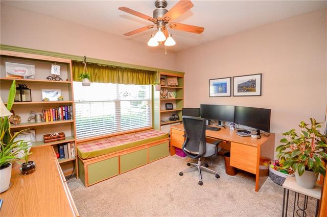 19613 E 11th Terrace, Independence, MO 64056