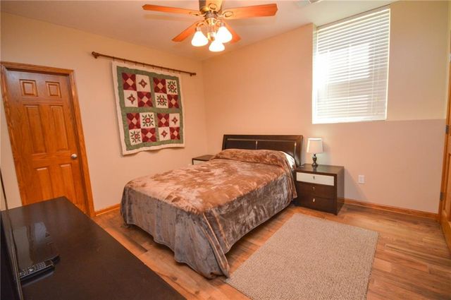 19613 E 11th Terrace, Independence, MO 64056
