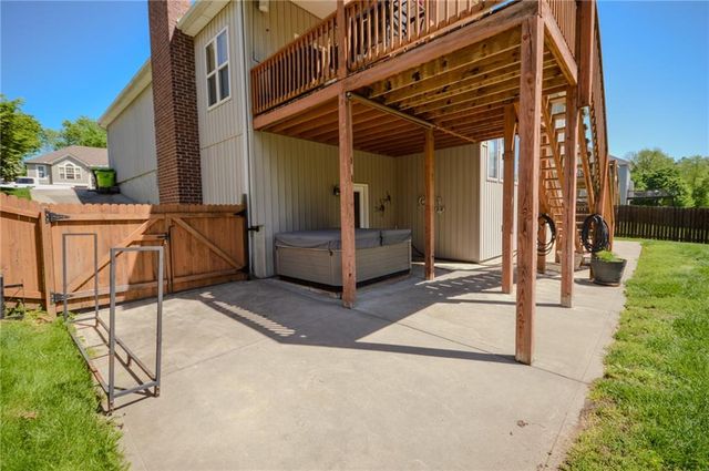 19613 E 11th Terrace, Independence, MO 64056