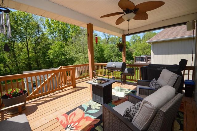 19613 E 11th Terrace, Independence, MO 64056