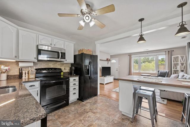 3242 LINEBORO RD, Manchester, MD 21102
