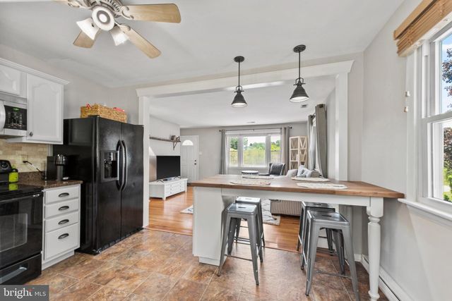 3242 LINEBORO RD, Manchester, MD 21102