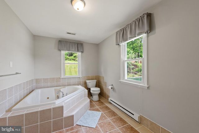 3242 LINEBORO RD, Manchester, MD 21102