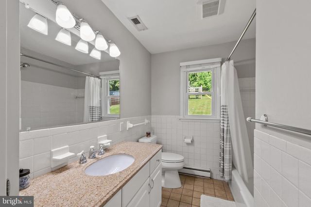3242 LINEBORO RD, Manchester, MD 21102