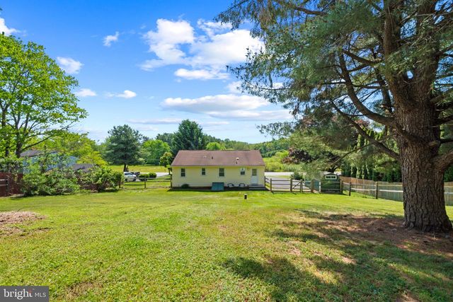 3242 LINEBORO RD, Manchester, MD 21102