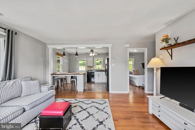 3242 LINEBORO RD, Manchester, MD 21102
