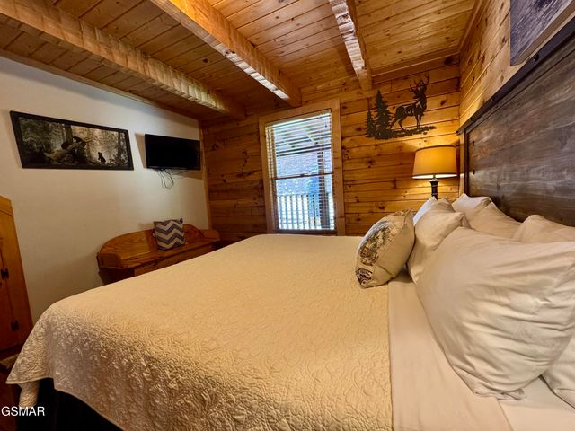 630 Walnut Way, Sevierville, TN 37862