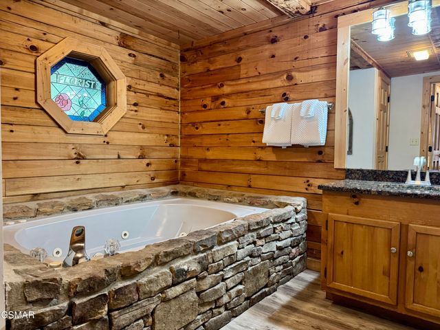 630 Walnut Way, Sevierville, TN 37862