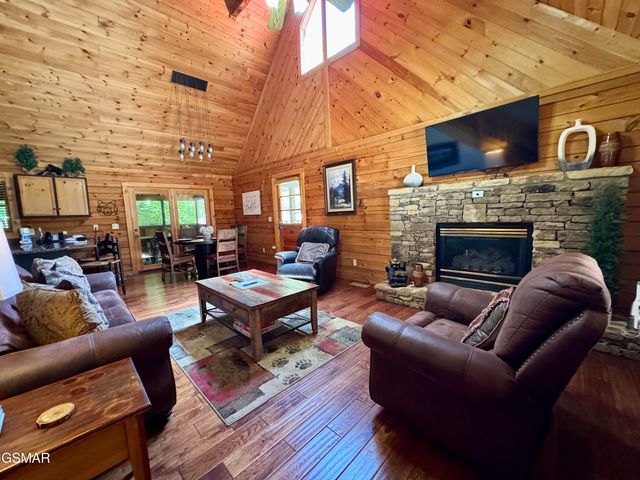 630 Walnut Way, Sevierville, TN 37862