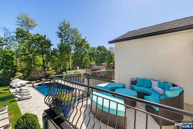354 W Grand Avenue, Montvale, NJ 07645
