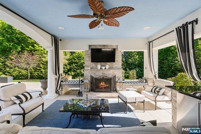354 W Grand Avenue, Montvale, NJ 07645