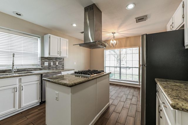 7406 Echo Pines Drive, Humble, TX 77346