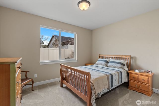 1747 S Blanchard Loop, East Wenatchee, WA 98802