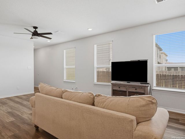 4815 Via Sonoma Trail, Converse, TX 78109
