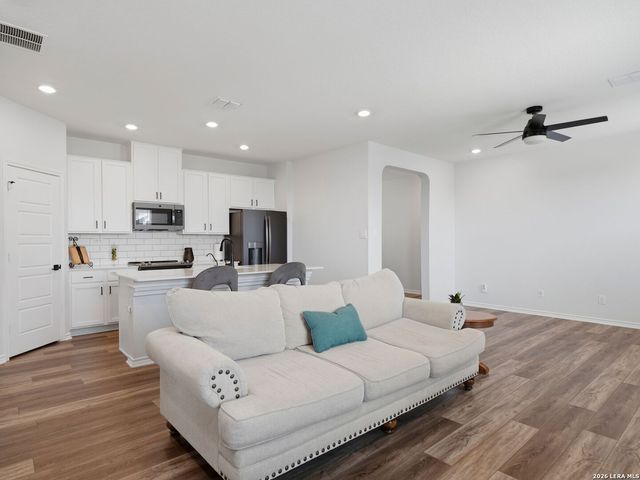 4815 Via Sonoma Trail, Converse, TX 78109