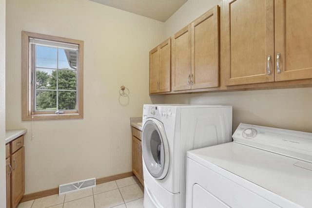 240 Mulberry Street, Sauk City, WI 53583