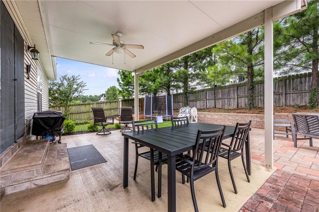 27 S Happy Hollow Road, Fayetteville, AR 72701