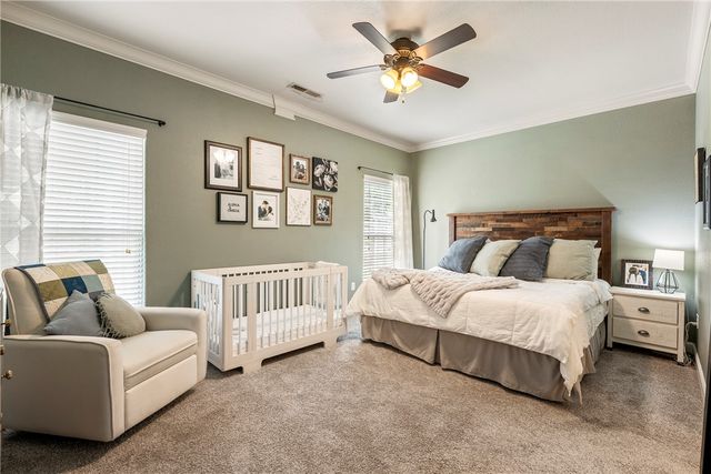 27 S Happy Hollow Road, Fayetteville, AR 72701
