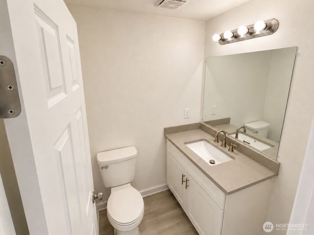 11210 133rd Avenue SE, Rainier, WA 98576