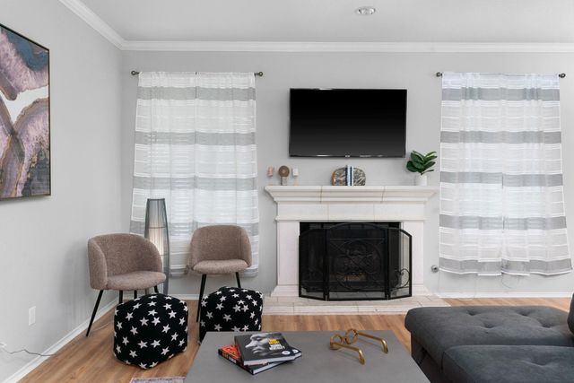 807 Clarence Bohls LN, Pflugerville, TX 78660