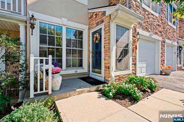 45 Magnolia Way, North Haledon, NJ 07508