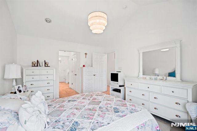 45 Magnolia Way, North Haledon, NJ 07508