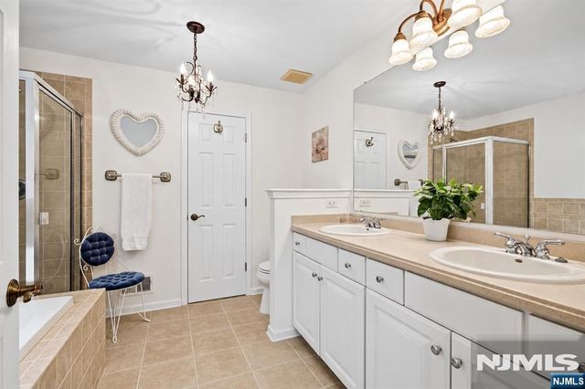 45 Magnolia Way, North Haledon, NJ 07508