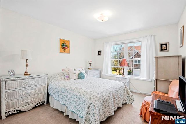 45 Magnolia Way, North Haledon, NJ 07508