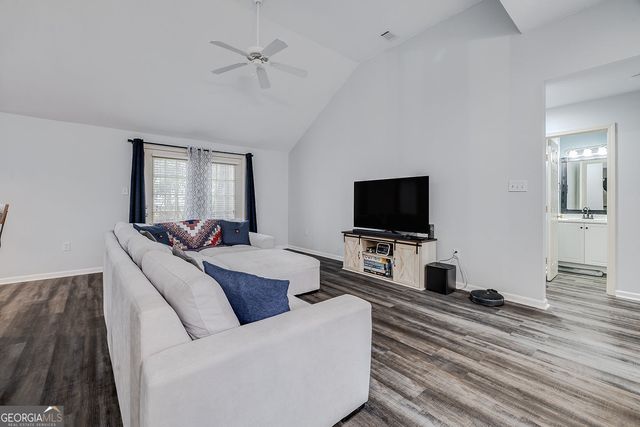 220 Parkview Court, Savannah, GA 31419