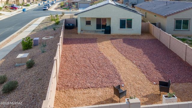 6860 W Jadewood Lane, Tucson, AZ 85757