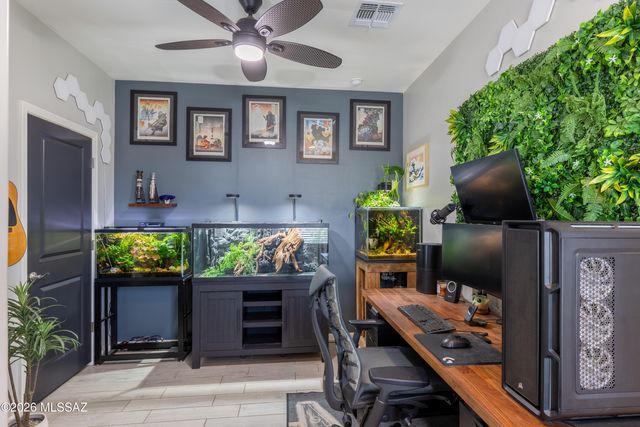 6860 W Jadewood Lane, Tucson, AZ 85757